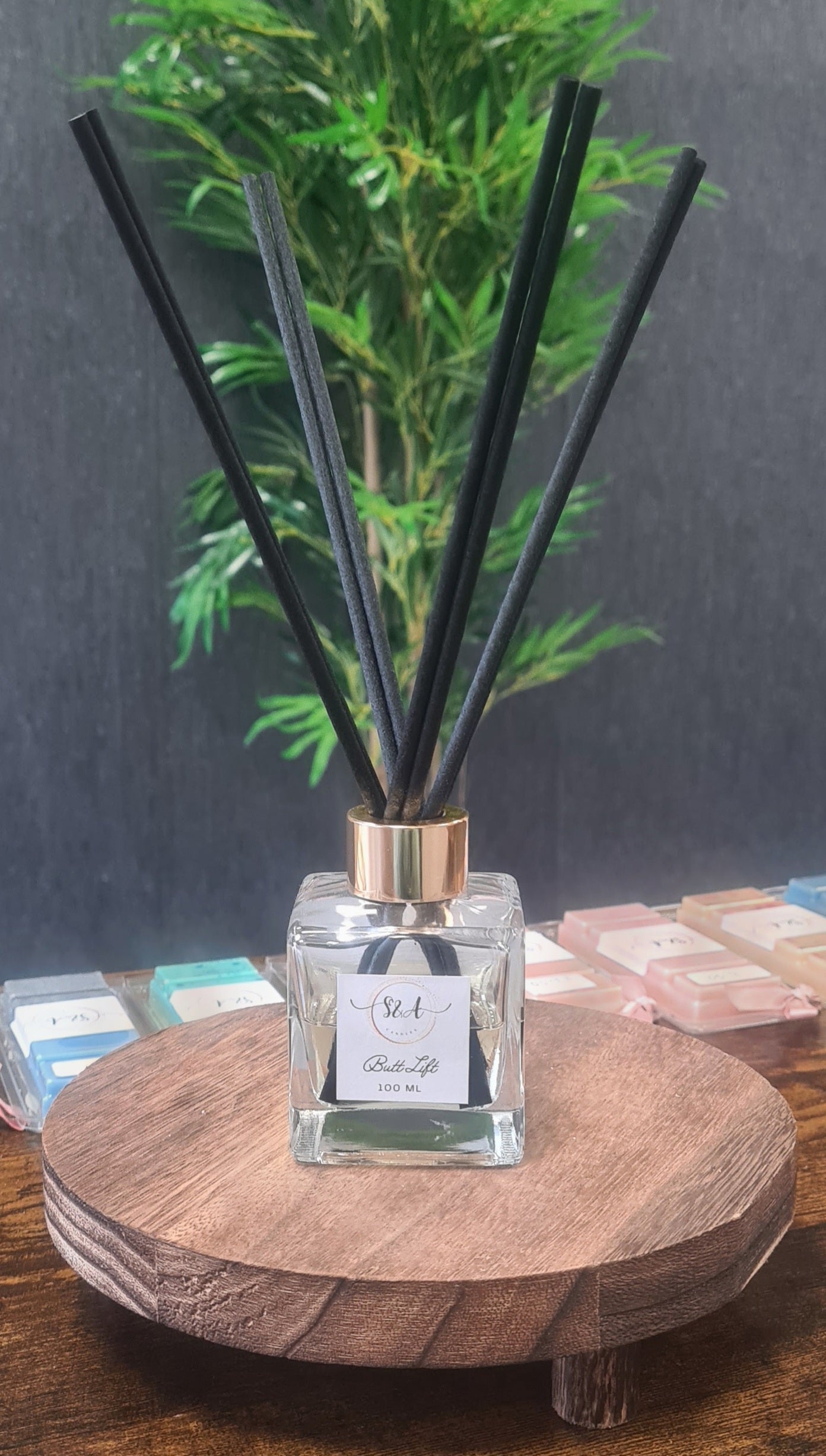 Handmade Reed Diffusers – 100ml of Captivating Scents