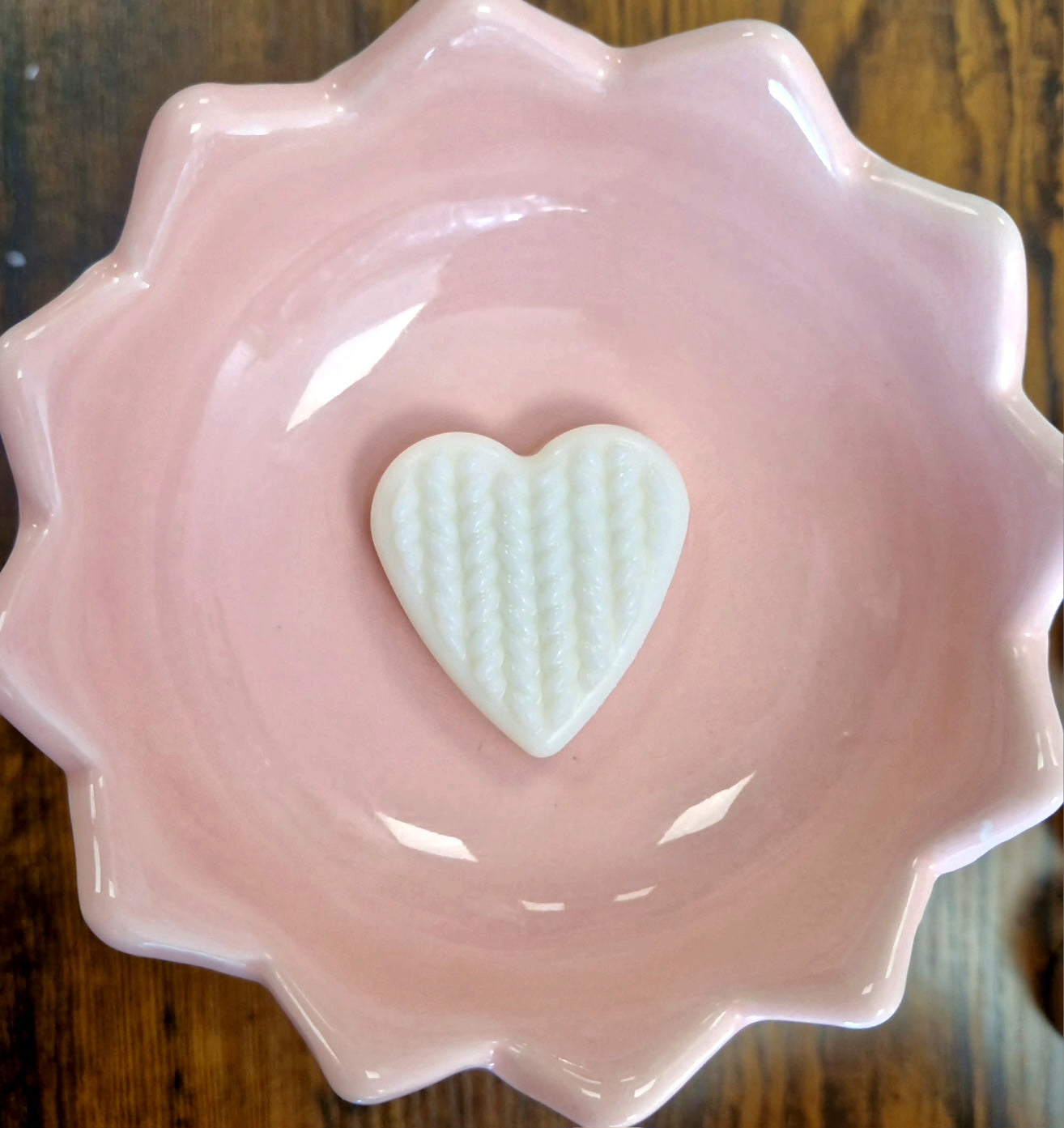 BEST MUM Hidden Message Wax Melt | Heart Clamshell | 16-22hr Burn | Soy Wax | Mother's Day Gift | Handmade UK